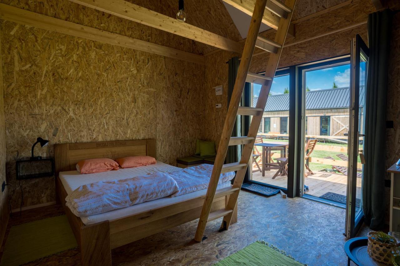 Horse Glamping Park Cirkovce Exterior foto